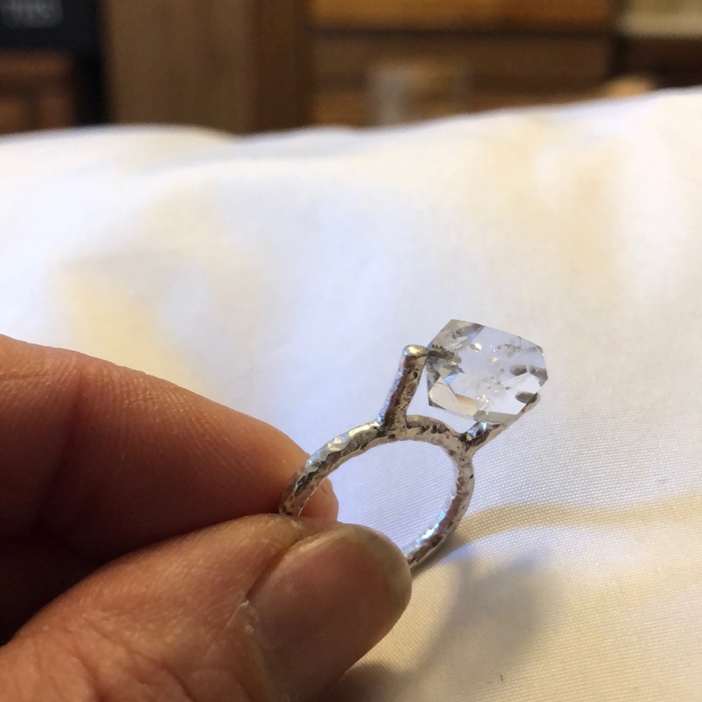 Ring herkimer dimond